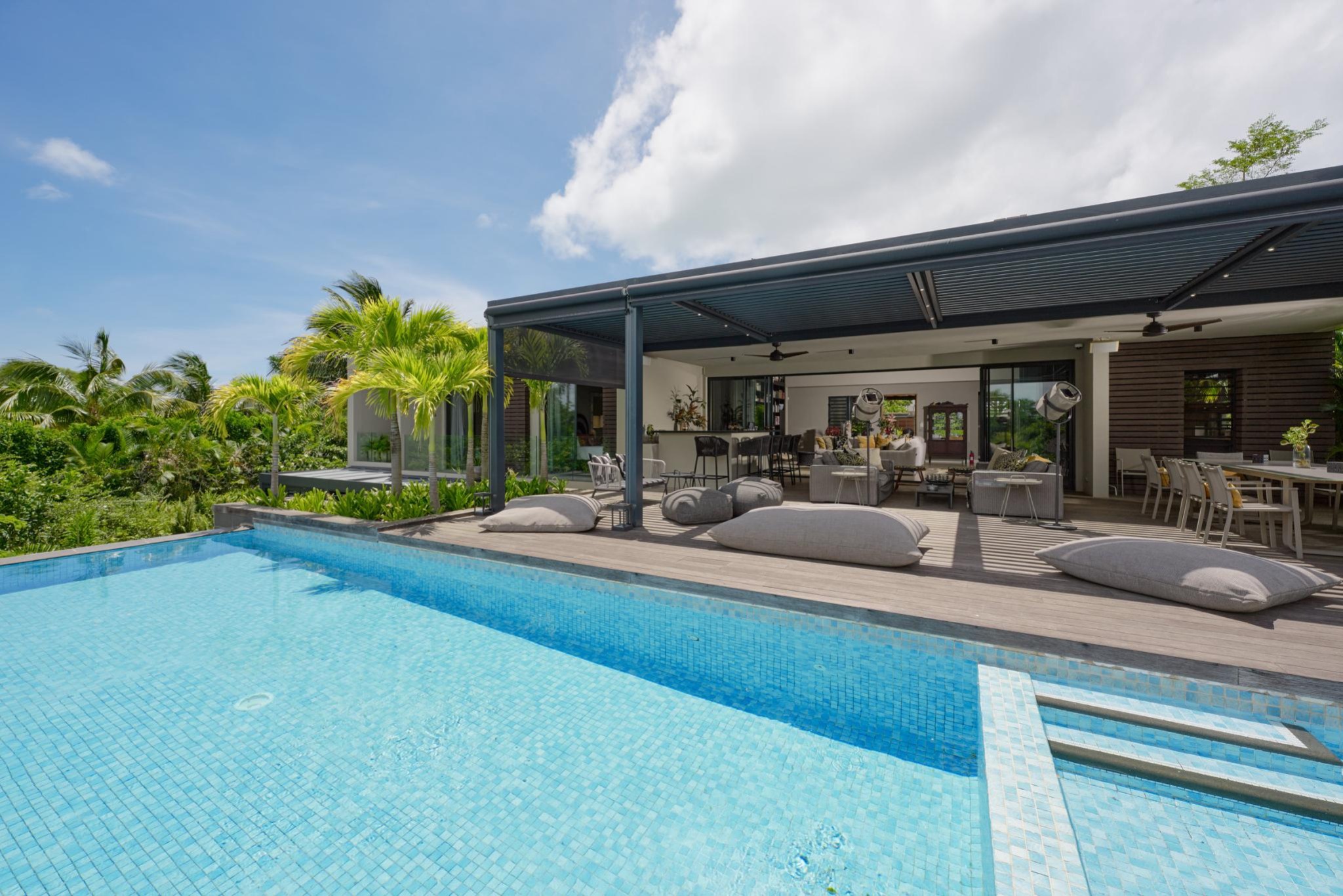 House / Villa of 7 bedrooms for sale in Haute Rive, north, Mauritius – LexpressProperty.com | 696705 | Ref01