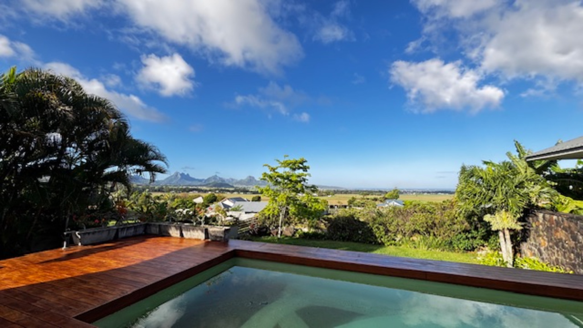 Property – LexpressProperty.com | 562588 | Ref01