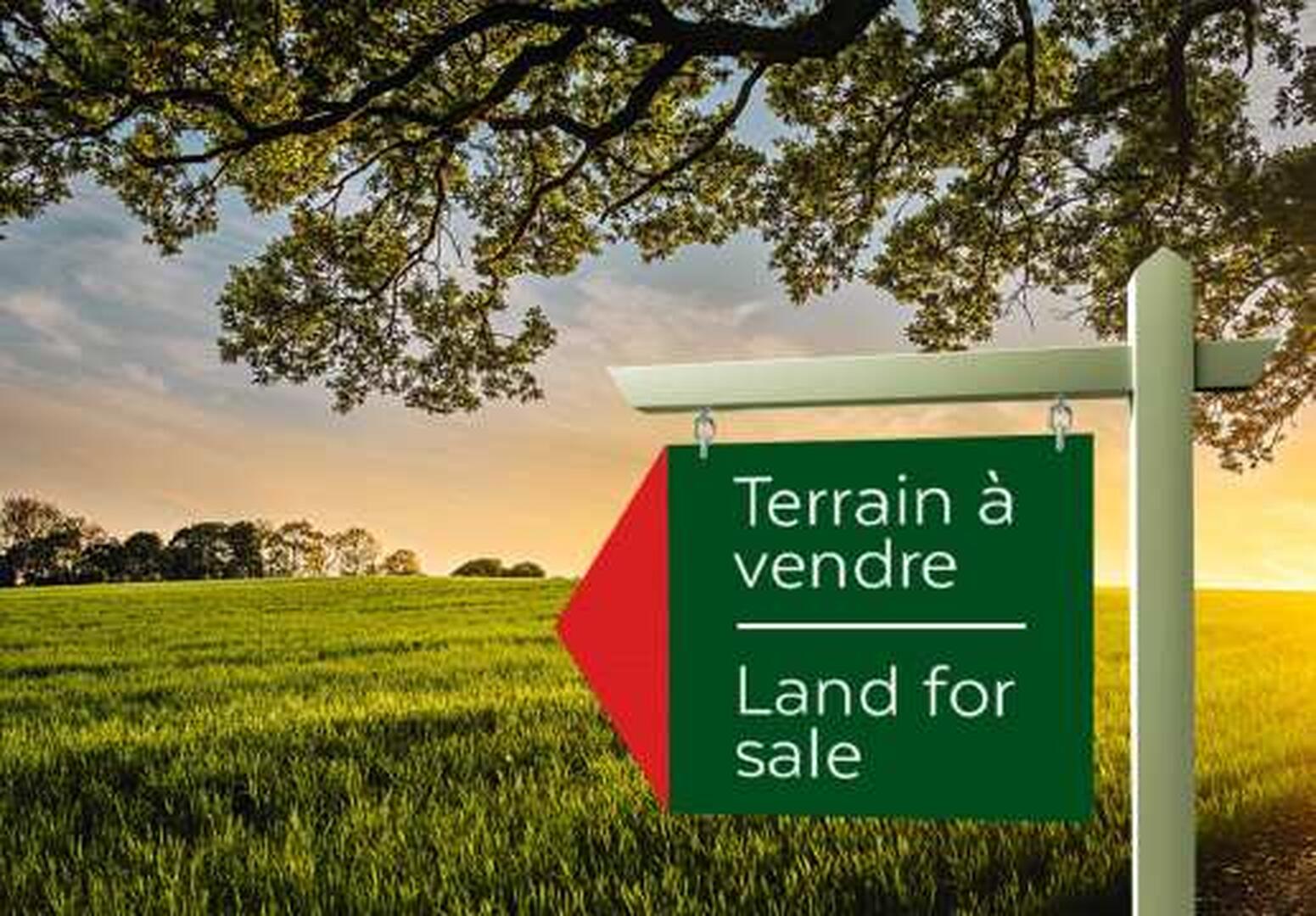 Residential land of 2437 m2 for sale in Flic en Flac, west, Mauritius – LexpressProperty.com | 709680 | Ref01
