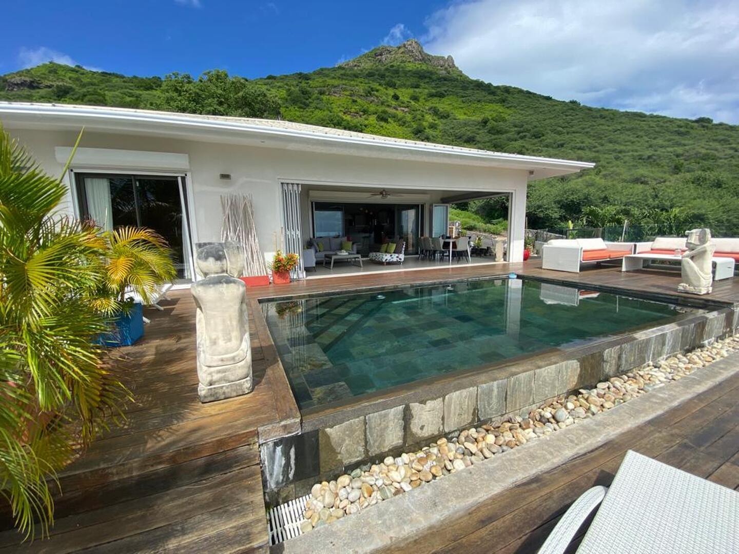 Property – LexpressProperty.com | 712009 | Ref01