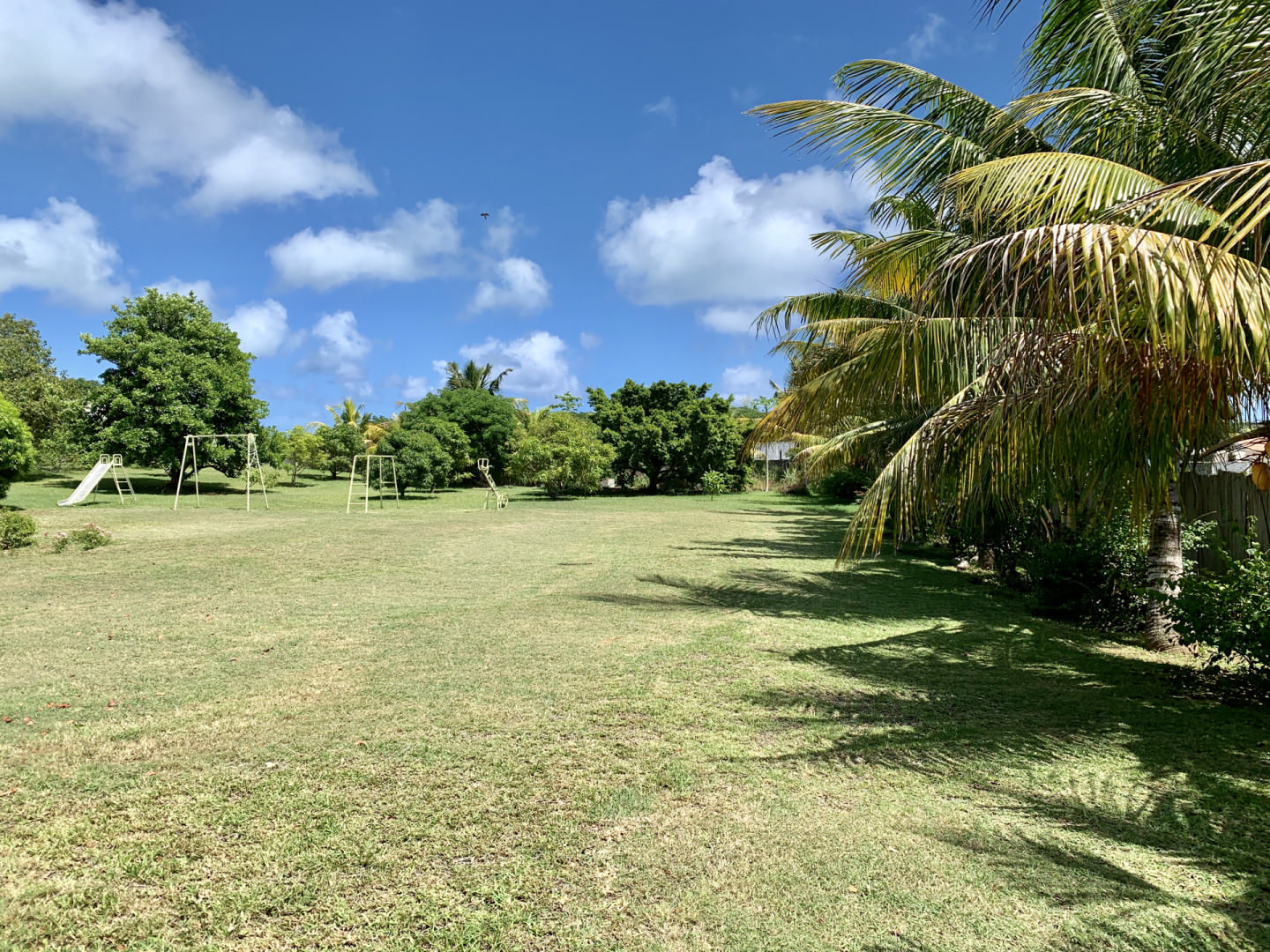 Residential land of 1676 m2 for sale in Cap Malheureux, north, Mauritius – LexpressProperty.com | 712430 | Ref01