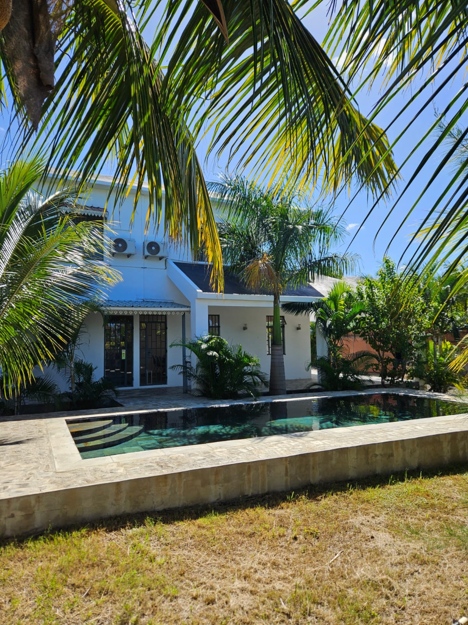 House / Villa of 5 bedrooms for rent in Péreybère, north, Mauritius – LexpressProperty.com | 714753 | Ref01