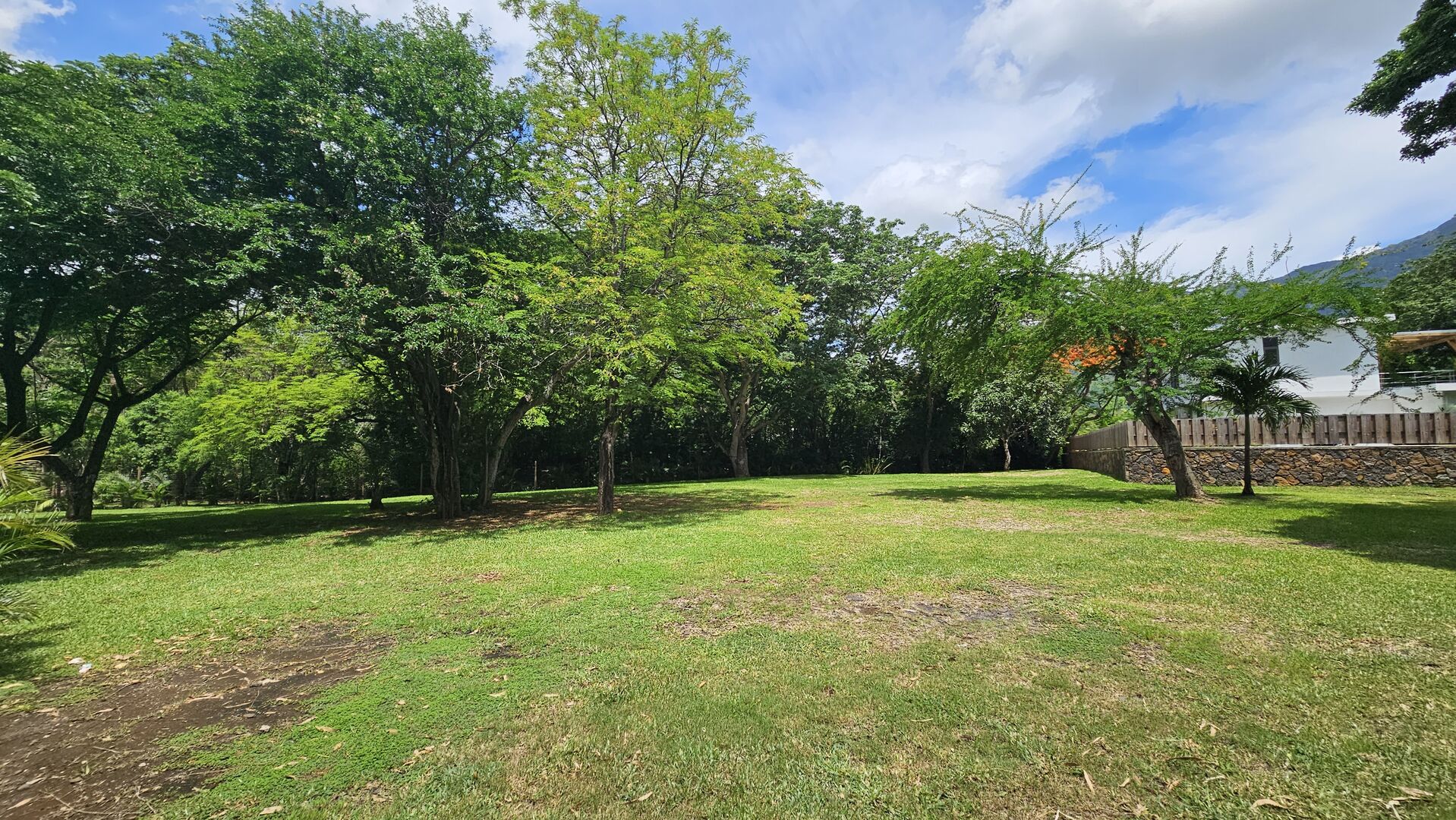 Residential land of 2020 m2 for sale in Pailles, center, Mauritius – LexpressProperty.com | 721176 | Ref01