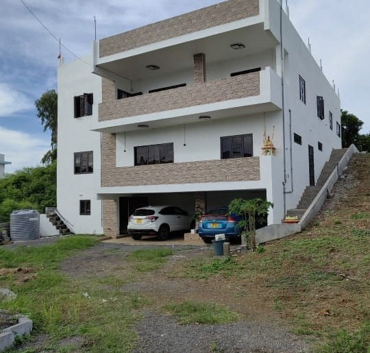 House / Villa of 4 bedrooms for sale in Grand Gaube, north, Mauritius – LexpressProperty.com | 721513 | Ref01
