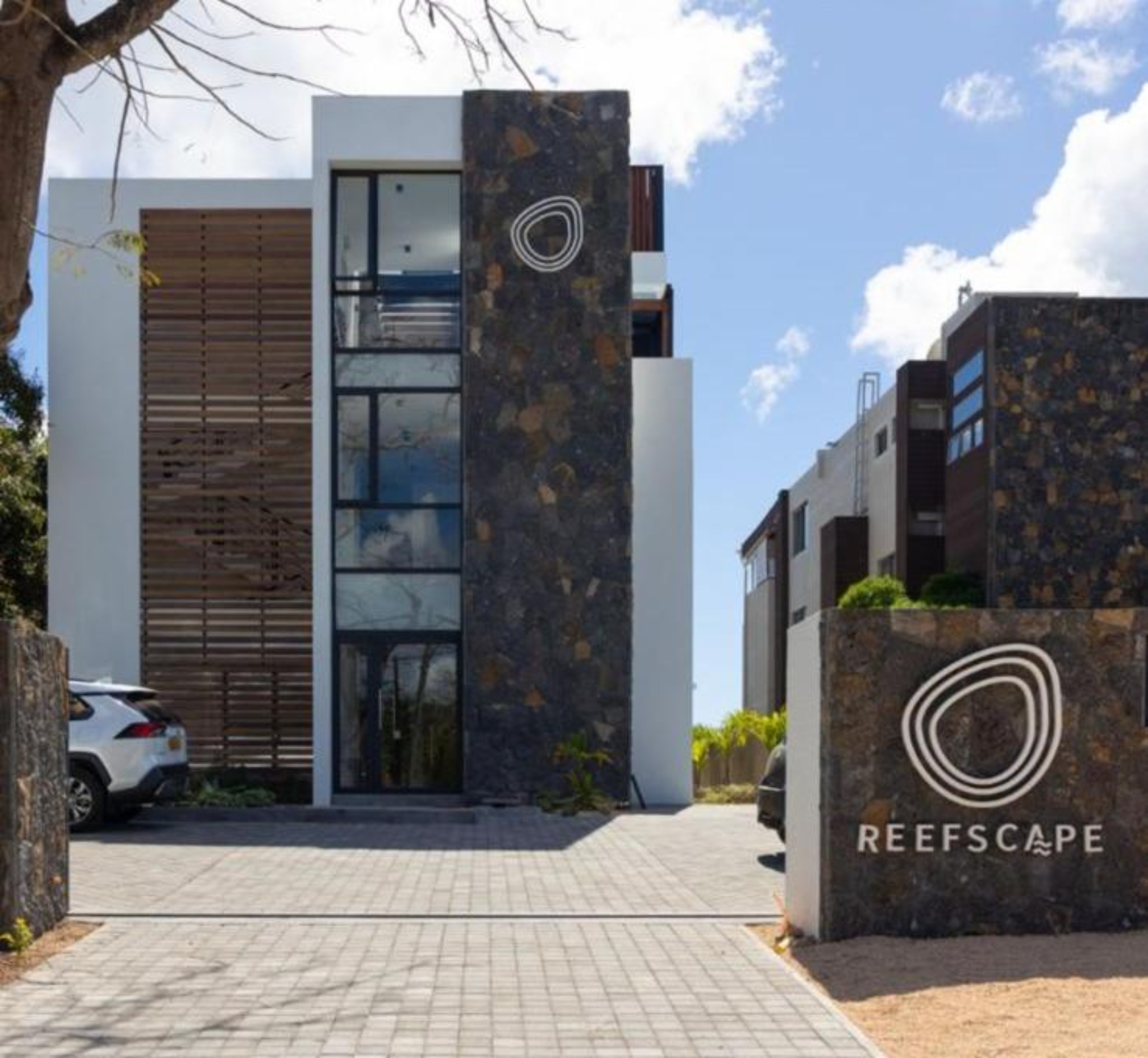 Apartment of 3 bedrooms for rent in Trou aux Biches, north, Mauritius – LexpressProperty.com | 717747 | Ref01