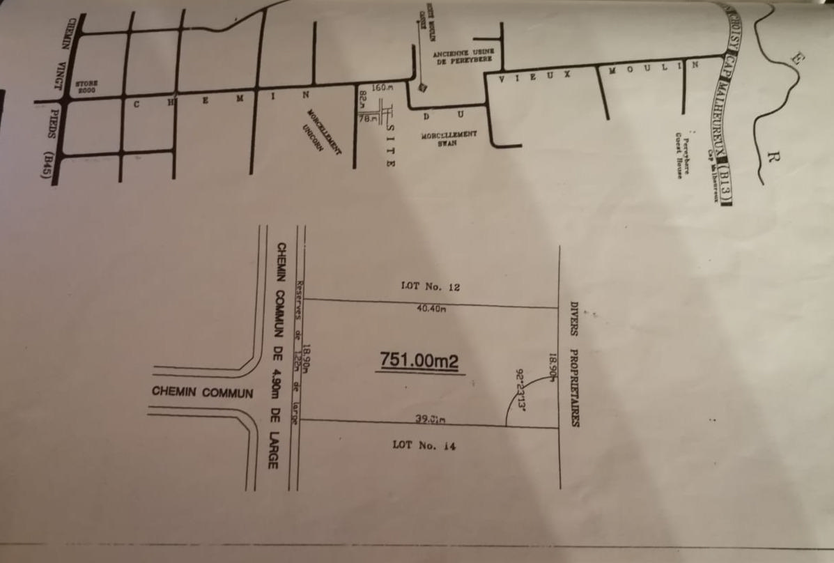 Residential land of 751 m2 for sale in Péreybère, north, Mauritius – LexpressProperty.com | 724608 | Ref01