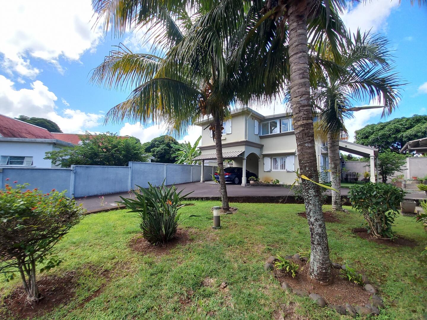 Maison / Villa 6 Chambre(s) en vente à Quatre Bornes, centre, île Maurice – LexpressProperty.com | 729931 | Ref01