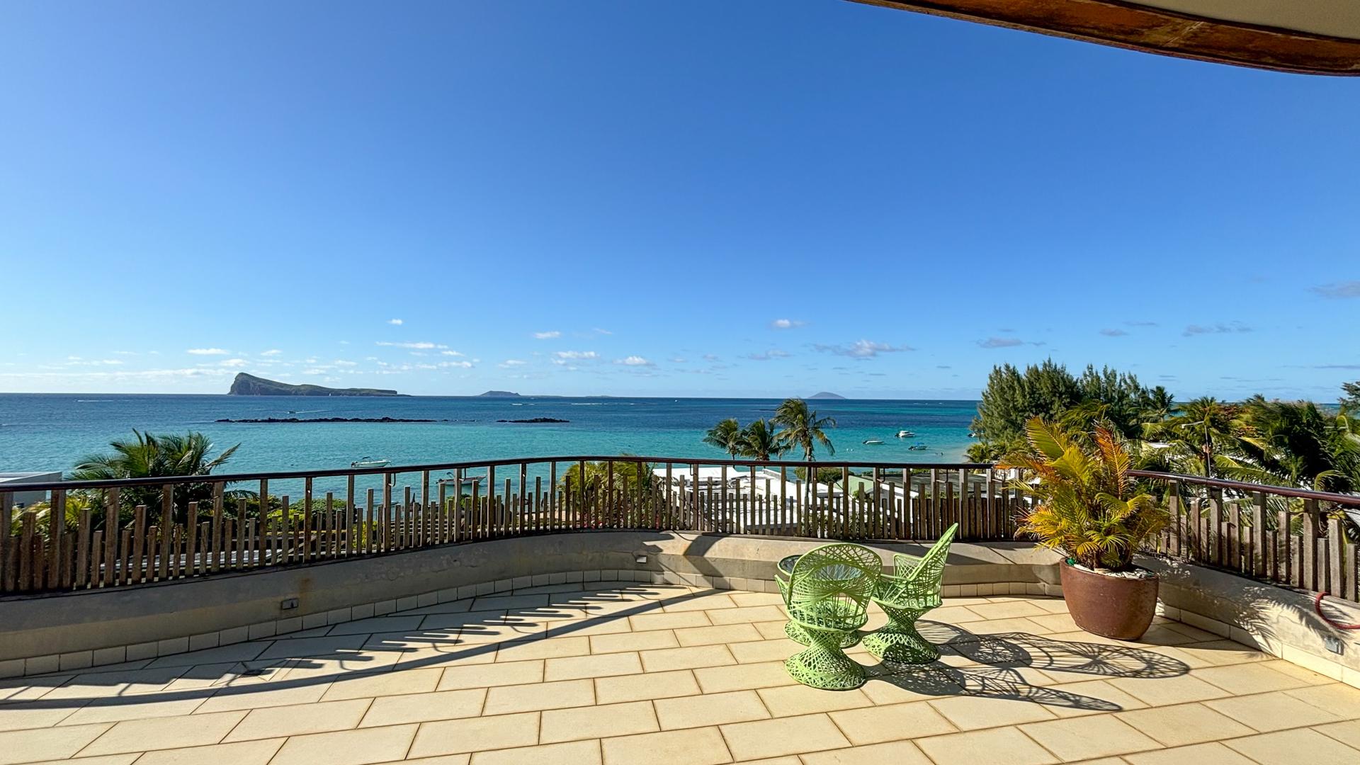 Penthouse of 3 bedrooms for sale in Cap Malheureux, north, Mauritius – LexpressProperty.com | 509238 | Ref01