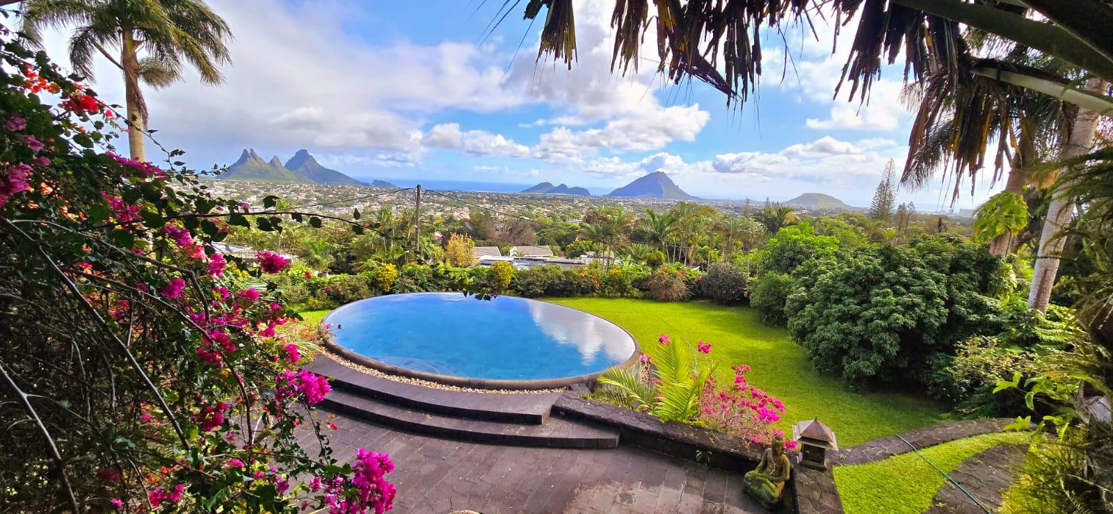 Maison / Villa 4 Chambre(s) en vente à Floréal, centre, île Maurice – LexpressProperty.com | 729873 | Ref01