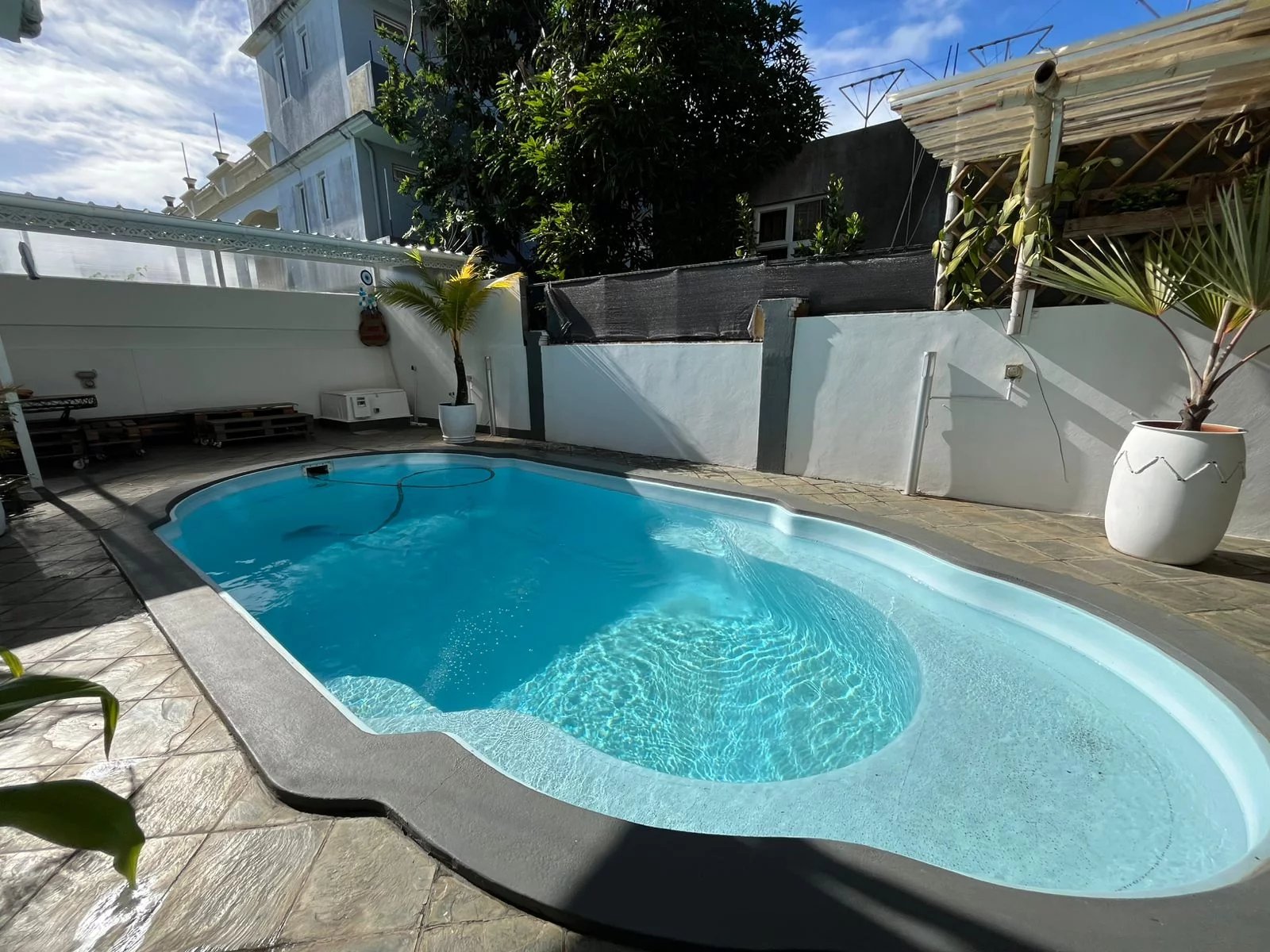 Appartement 1 Chambre(s) en location à Grand Bay, nord, île Maurice – LexpressProperty.com | 732846 | Ref01