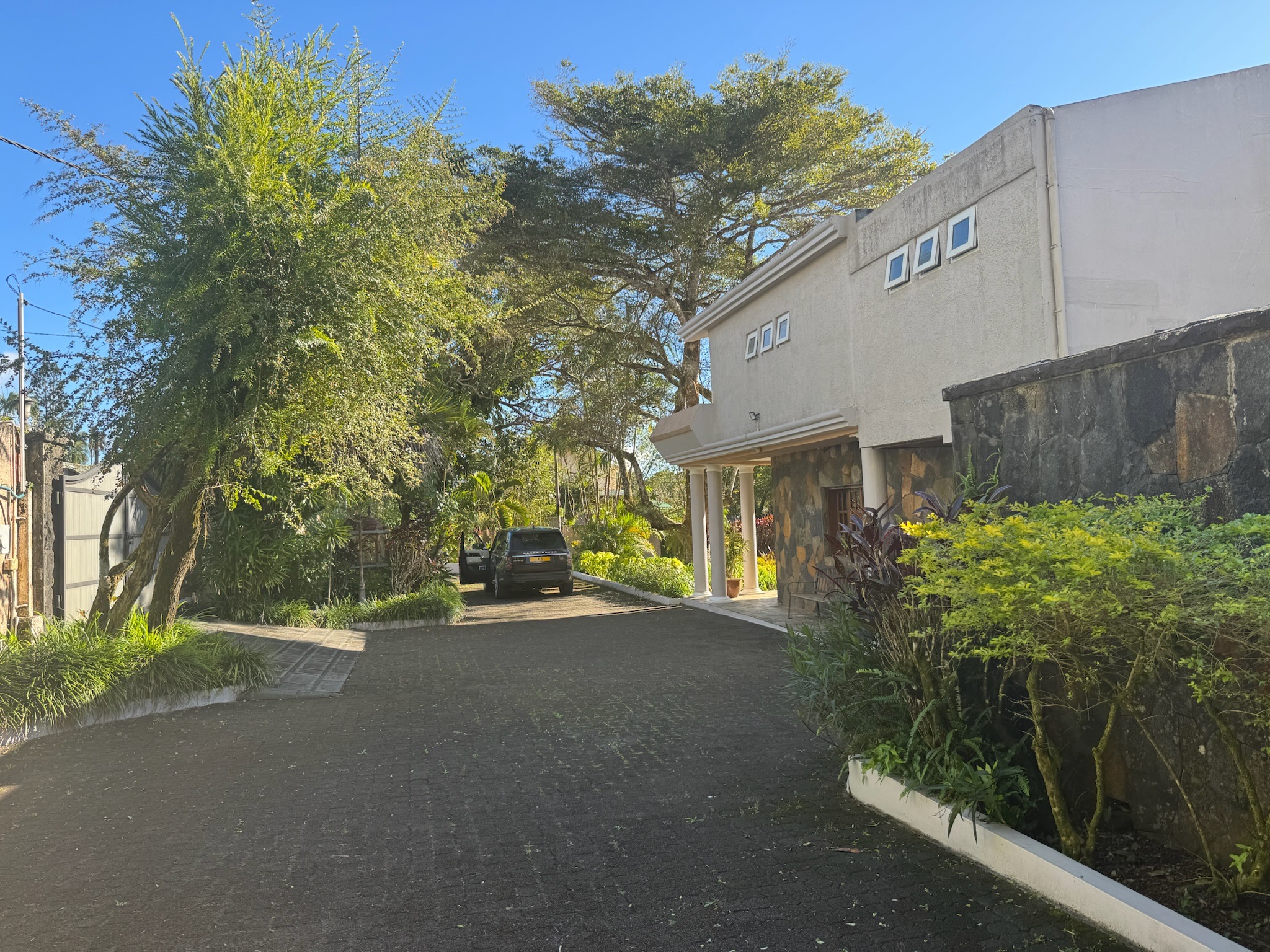 House / Villa of 4 bedrooms for rent in Floréal, center, Mauritius – LexpressProperty.com | 733418 | Ref01