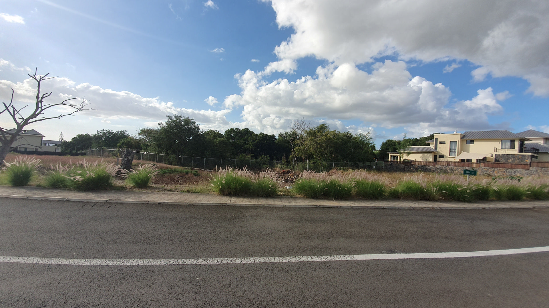 Residential land of 1235 m2 for sale in Flic en Flac, west, Mauritius – LexpressProperty.com | 733433 | Ref01