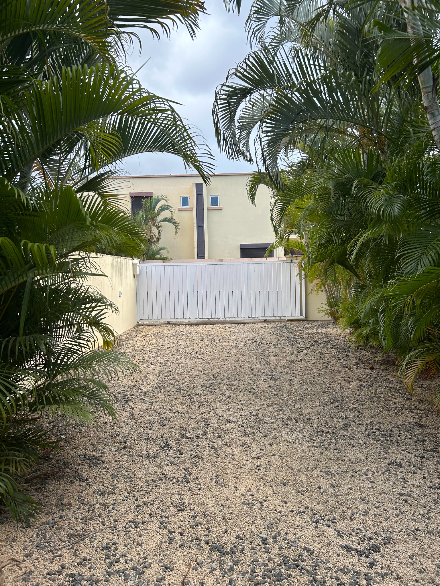 Maison / Villa 3 Chambre(s) en vente à Pointe aux Piments, nord, île Maurice – LexpressProperty.com | 725344 | Ref01