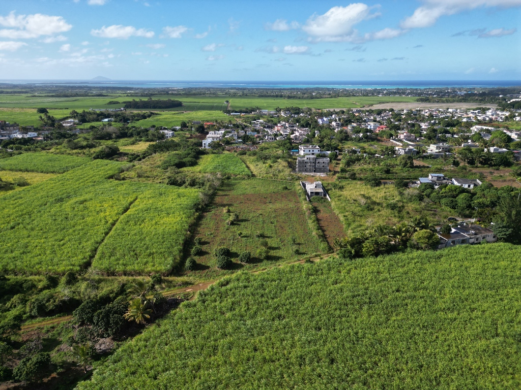 Residential land of 6330 m2 for sale in Amitié, north, Mauritius – LexpressProperty.com | 727704 | Ref01