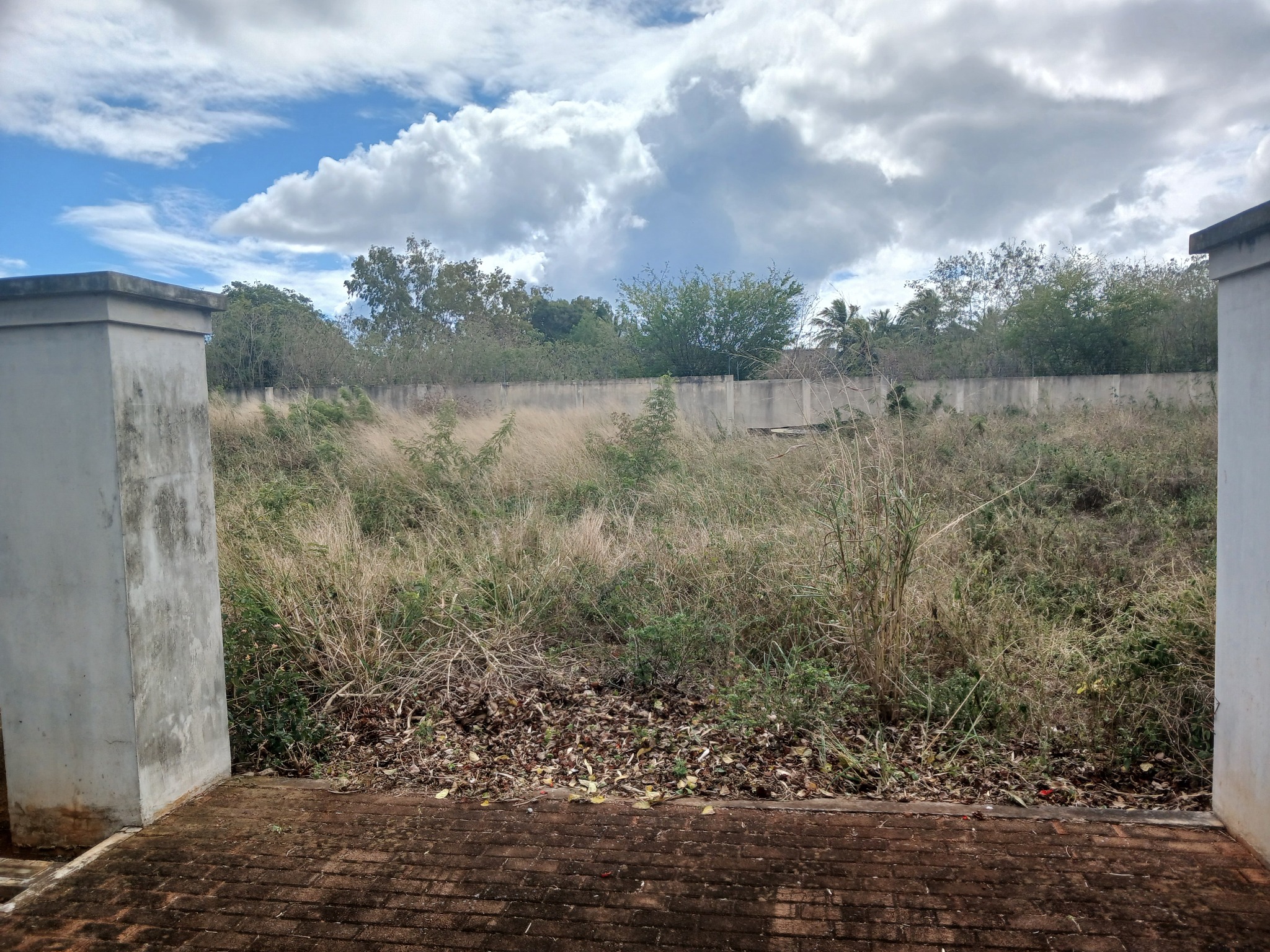 Residential land of 876 m2 for sale in Pointe aux Piments, north, Mauritius – LexpressProperty.com | 738269 | Ref01