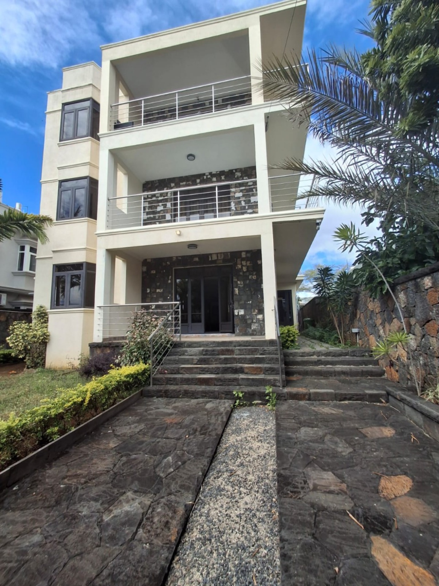 Apartment of 2 bedrooms for rent in Trou aux Biches, north, Mauritius – LexpressProperty.com | 738674 | Ref01