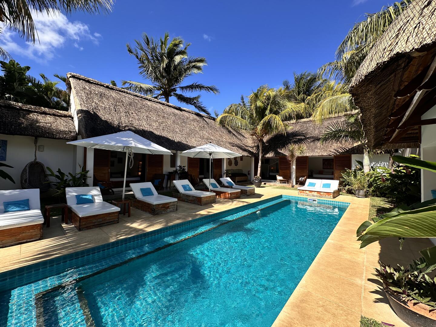 Maison / Villa 4 Chambre(s) en vente à Pointe aux Canonniers, nord, île Maurice – LexpressProperty.com | 739263 | Ref01