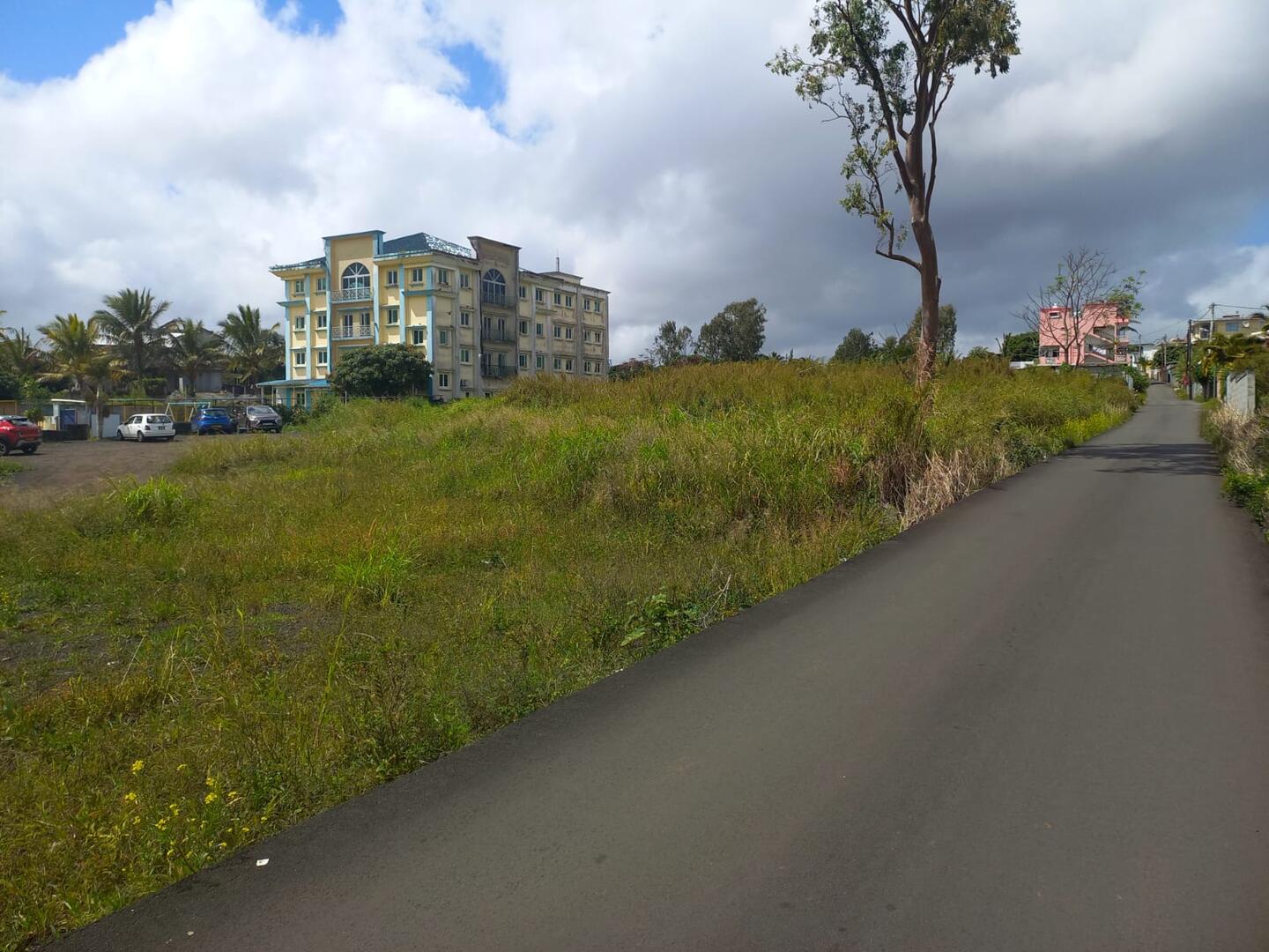 Terrain résidentiel de 1667 m2 en vente à Vacoas, centre, île Maurice – LexpressProperty.com | 740427 | Ref01