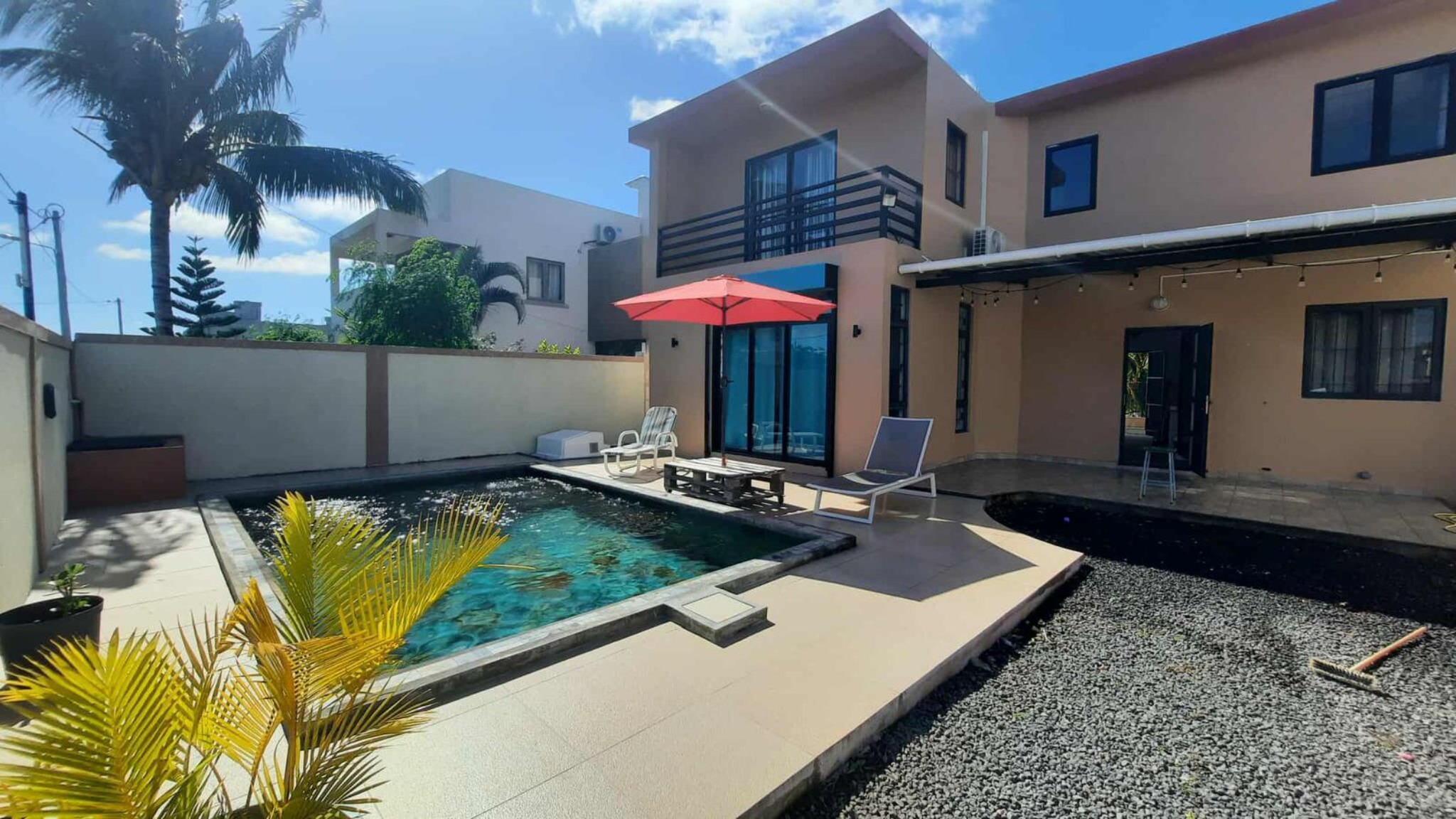 Maison / Villa 4 Chambre(s) en location à Trou d'Eau Douce, est, île Maurice – LexpressProperty.com | 739750 | Ref01