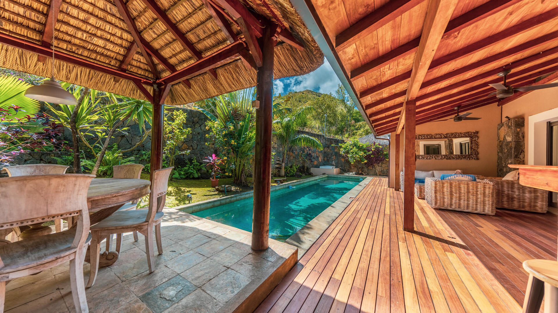 House / Villa of 3 bedrooms for sale in Grande Rivière Noire, west, Mauritius – LexpressProperty.com | 740945 | Ref01