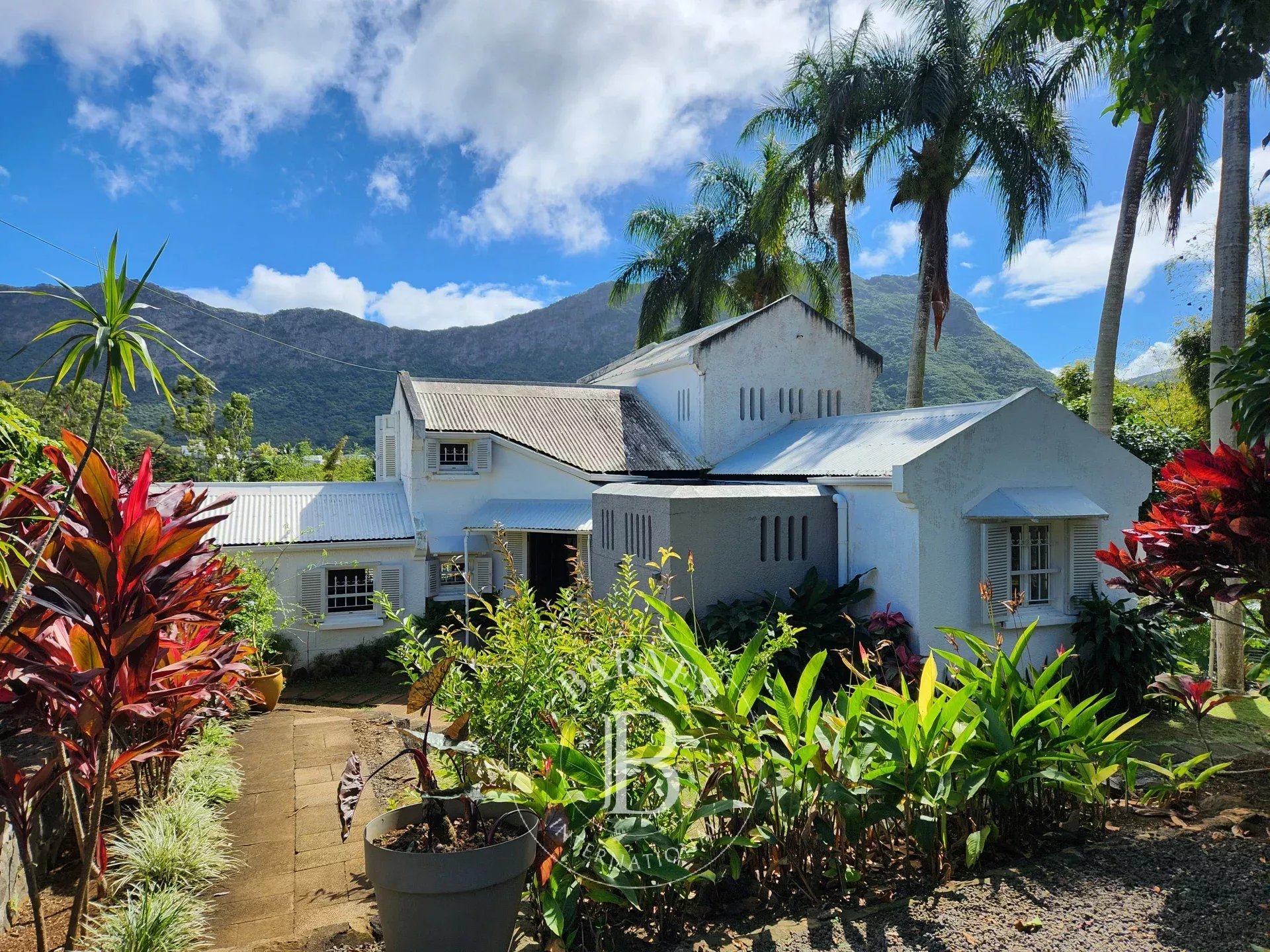 Maison / Villa 3 Chambre(s) en vente à Moka, centre, île Maurice – LexpressProperty.com | 741054 | Ref01