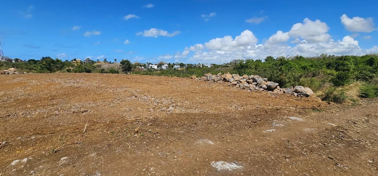 Residential land of 1223 m2 for sale in Grand Gaube, north, Mauritius – LexpressProperty.com | 736201 | Ref01
