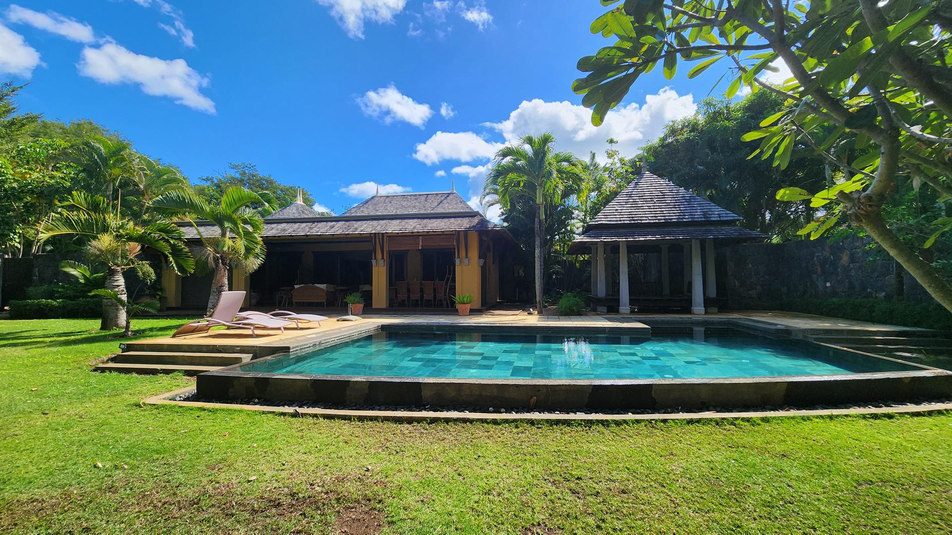 Maison / Villa 5 Chambre(s) en vente à Tamarin, ouest, île Maurice – LexpressProperty.com | 736461 | Ref01