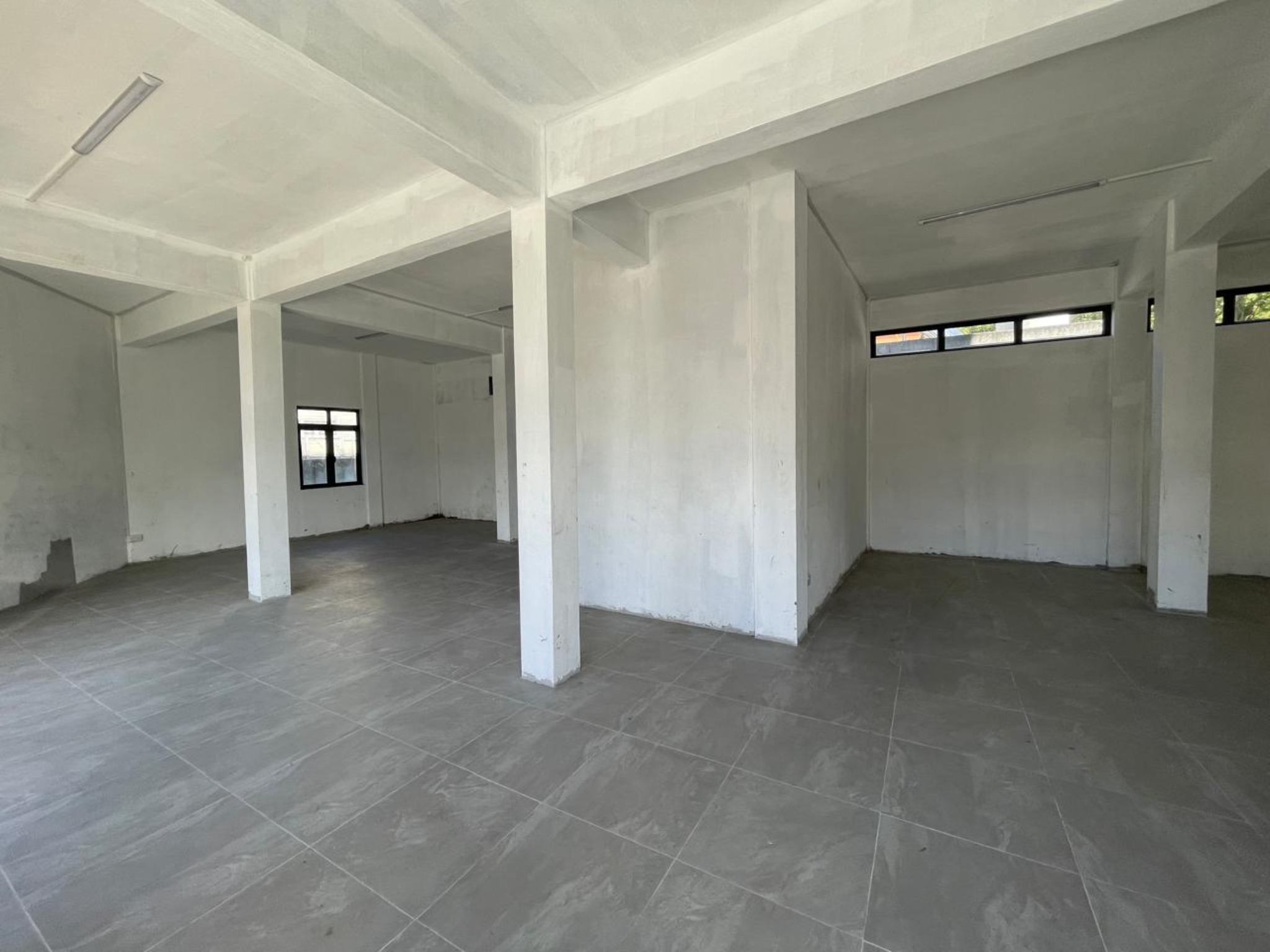 Warehouse for rent in Port Louis, north, Mauritius – LexpressProperty.com | 736854 | Ref01