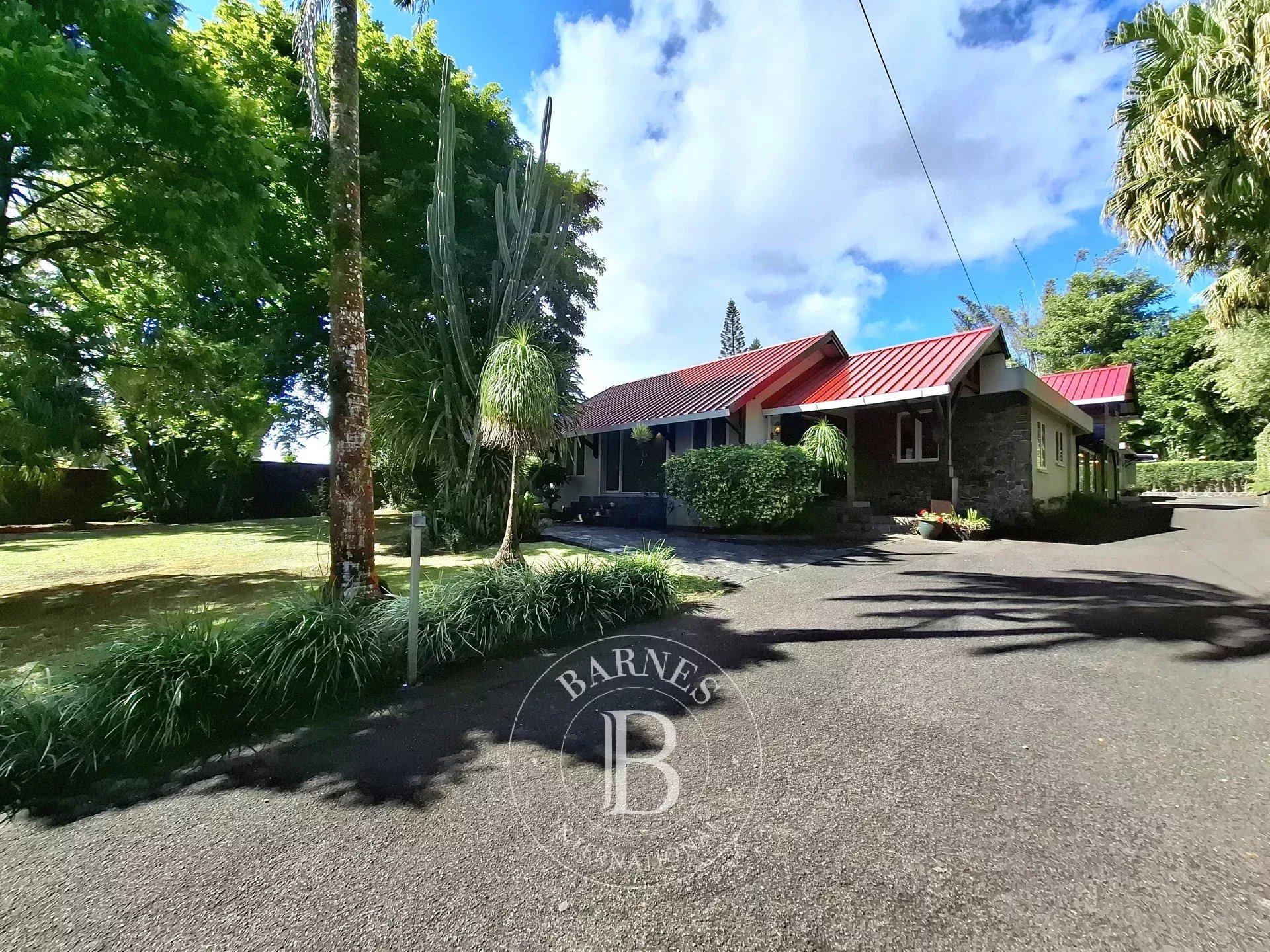House / Villa of 4 bedrooms for rent in Floréal, center, Mauritius – LexpressProperty.com | 736898 | Ref01