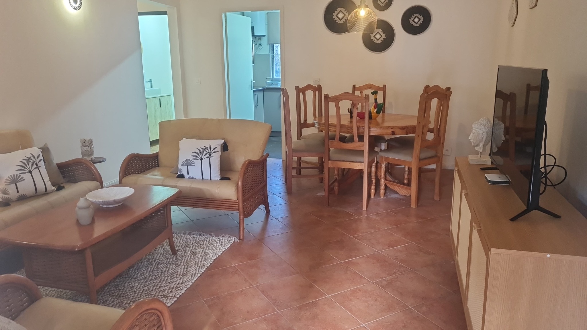 Apartment of 3 bedrooms for rent in Trou aux Biches, north, Mauritius – LexpressProperty.com | 743772 | Ref01
