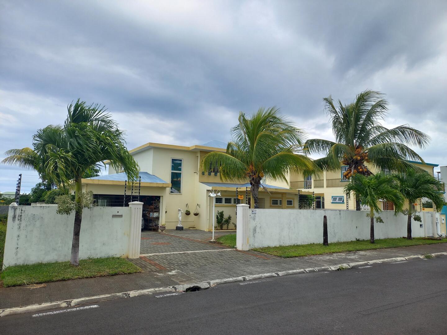 Maison / Villa 4 Chambre(s) en vente à Beau Vallon, sud, île Maurice – LexpressProperty.com | 697066 | Ref01