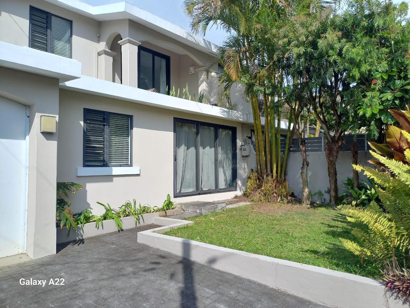 Townhouse / Duplex of 3 bedrooms for sale in Curepipe, center, Mauritius – LexpressProperty.com | 748395 | Ref01