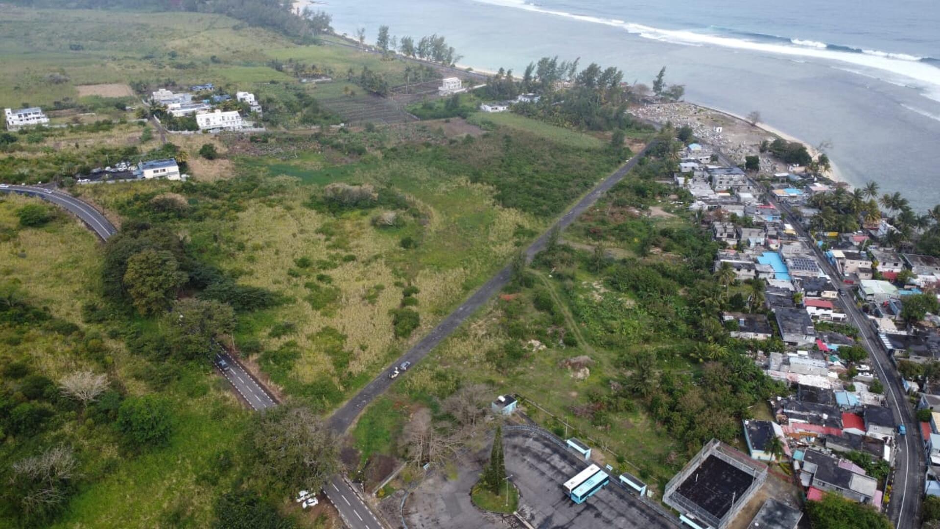 Terrain commercial de 37980 m2 en vente à Bel Ombre, sud, île Maurice – LexpressProperty.com | 748885 | Ref01
