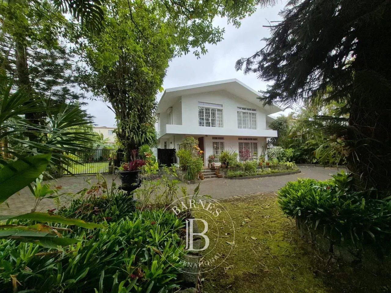 Maison / Villa 4 Chambre(s) en vente à Curepipe, centre, île Maurice – LexpressProperty.com | 630394 | Ref01
