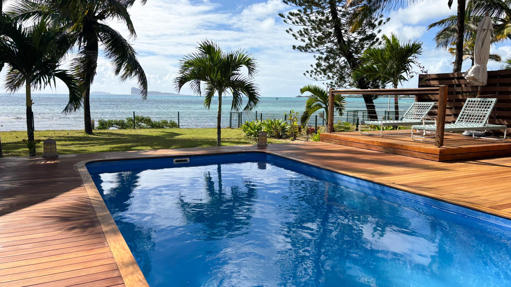 Maison / Villa 4 Chambre(s) en location à Pointe aux Canonniers, nord, île Maurice – LexpressProperty.com | 737222 | Ref01