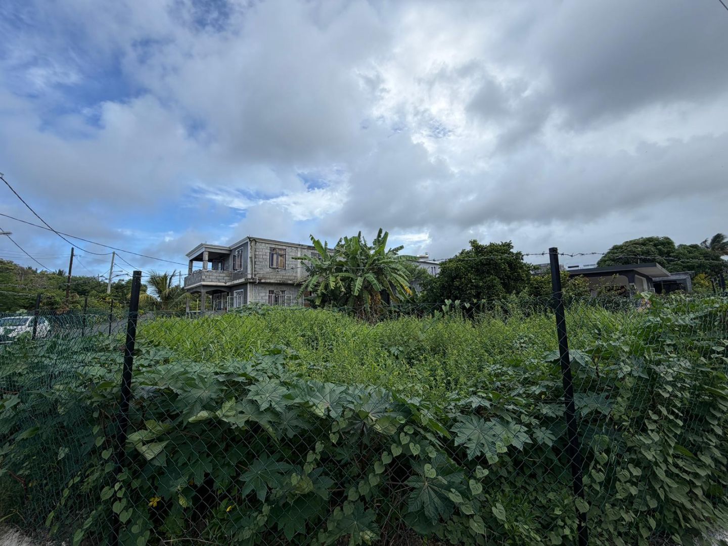 Residential land of 253 m2 for sale in Poste de Flacq, east, Mauritius – LexpressProperty.com | 766407 | Ref01