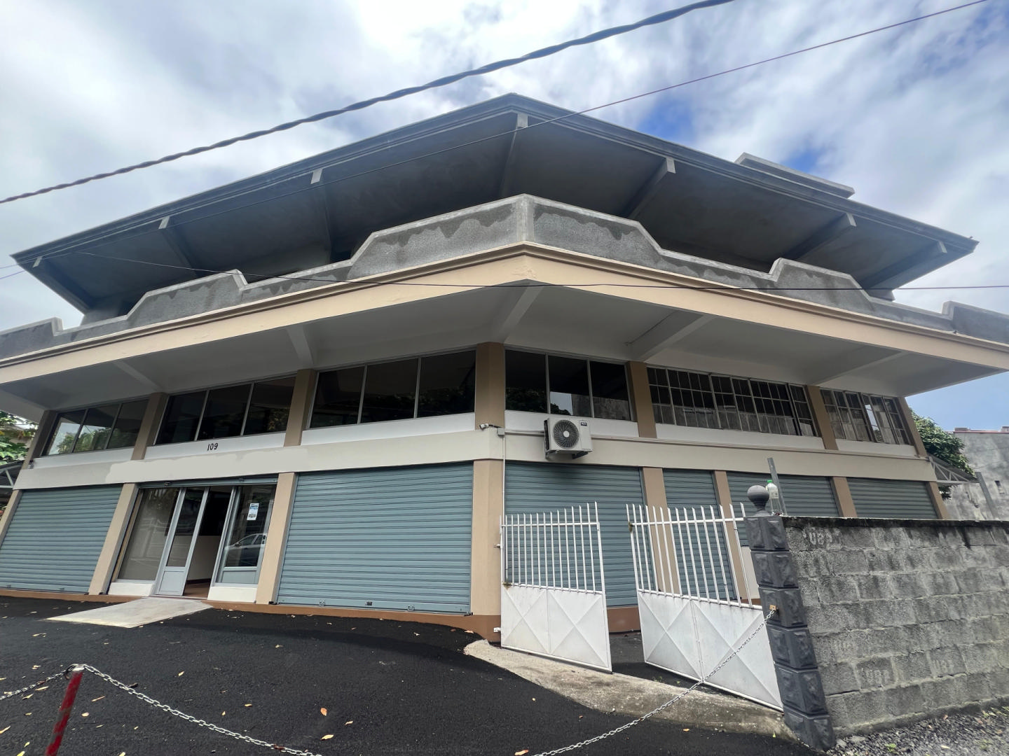 Local commercial location à Quatre Bornes, centre, île Maurice – LexpressProperty.com | 766548 | Ref01