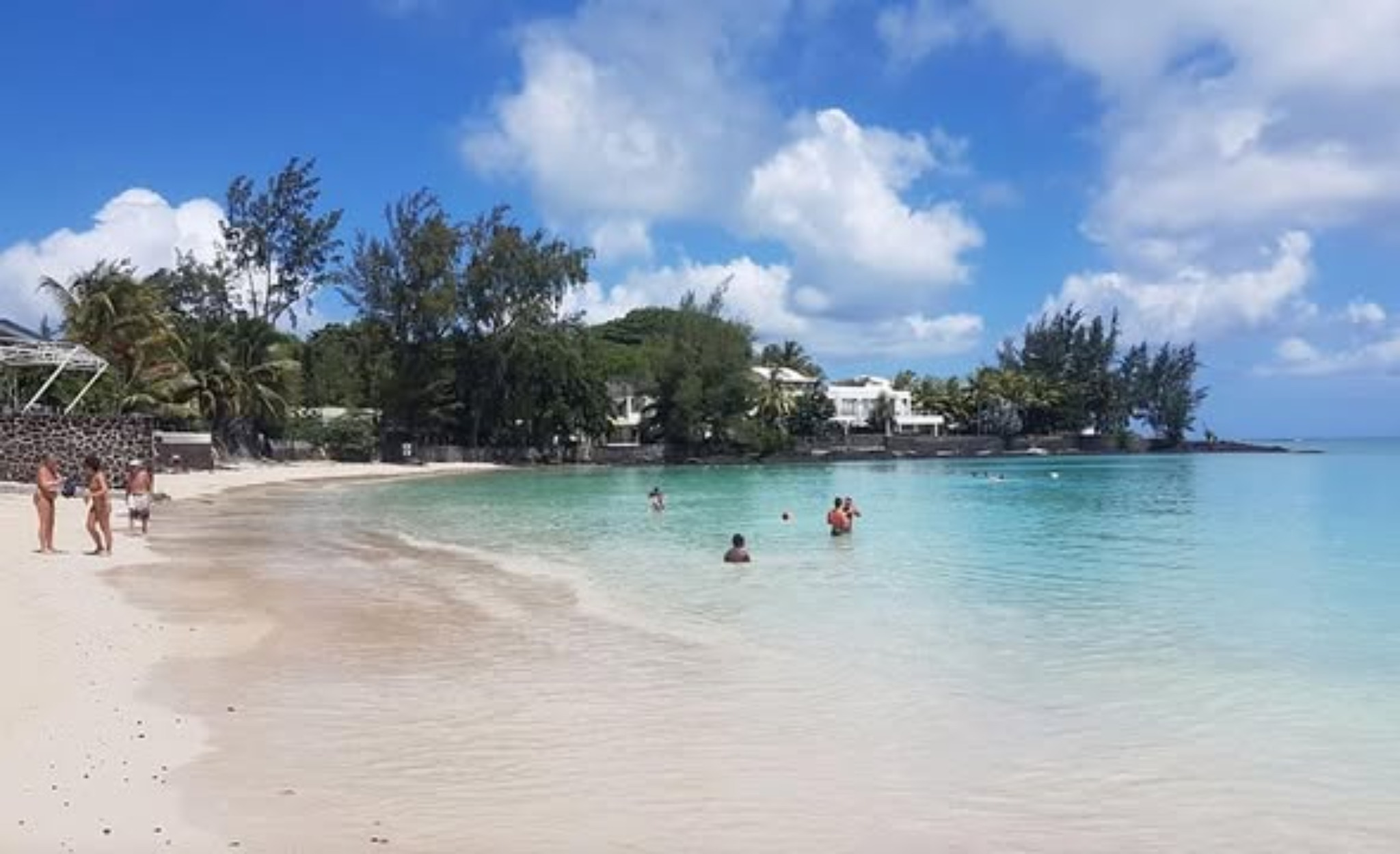 Residential land of 527.60875 m² for sale in Péreybère, north, Mauritius – LexpressProperty.com | 767013 | Ref01