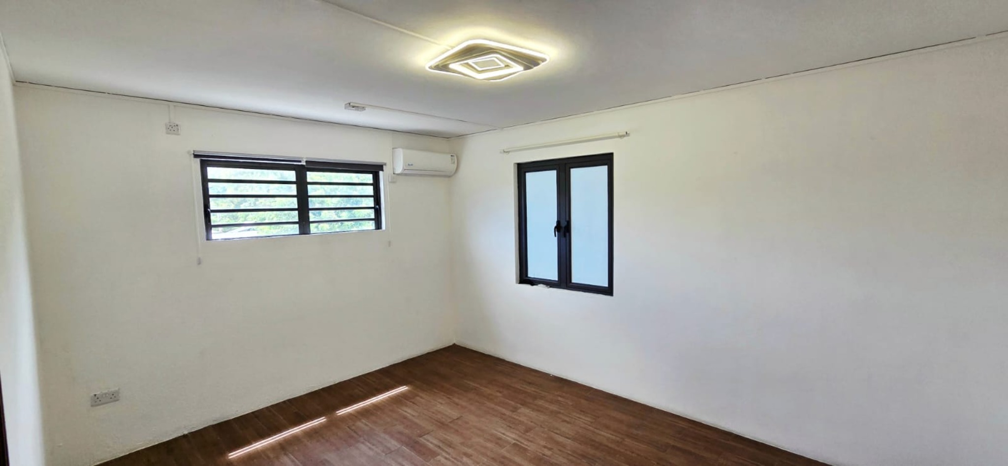 Property – LexpressProperty.com | 764209 | Ref01