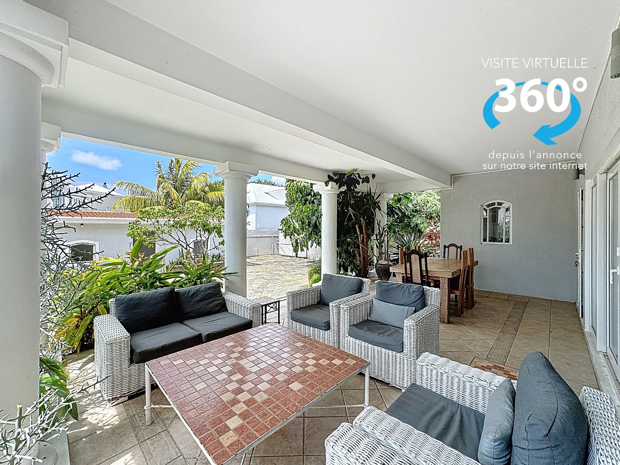 Maison / Villa 4 Chambre(s) en location à Pointe aux Canonniers, nord, île Maurice – LexpressProperty.com | 749302 | Ref01