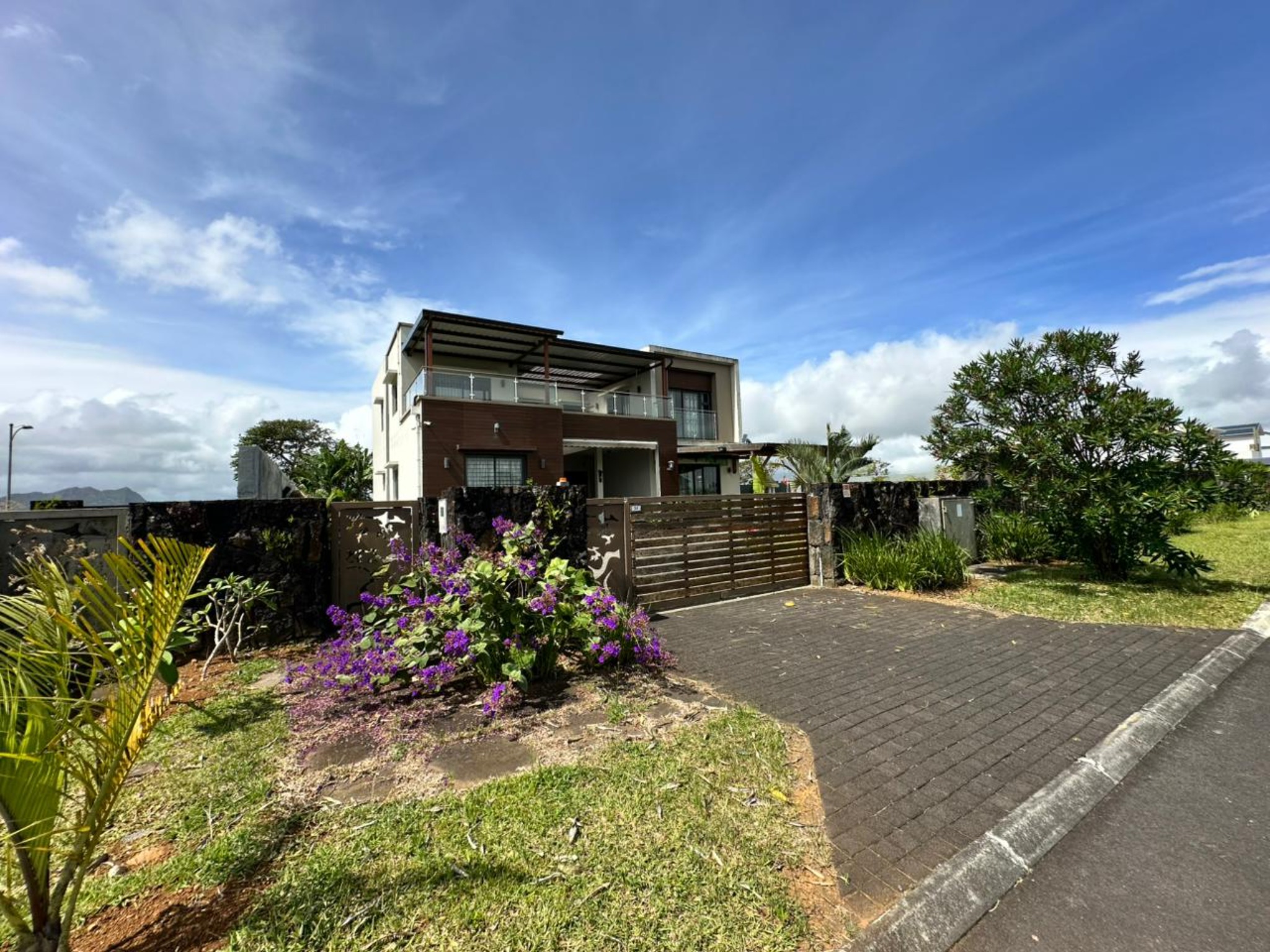House / Villa of 4 bedrooms for rent in Côte d'Or, center, Mauritius – LexpressProperty.com | 767234 | Ref01