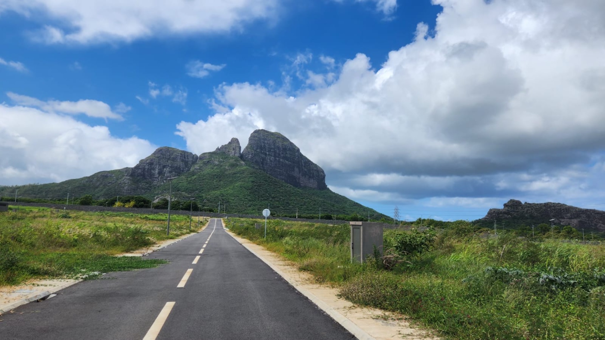 Residential land of 543.27988 toise for sale in Pierrefonds, west, Mauritius – LexpressProperty.com | 767946 | Ref01
