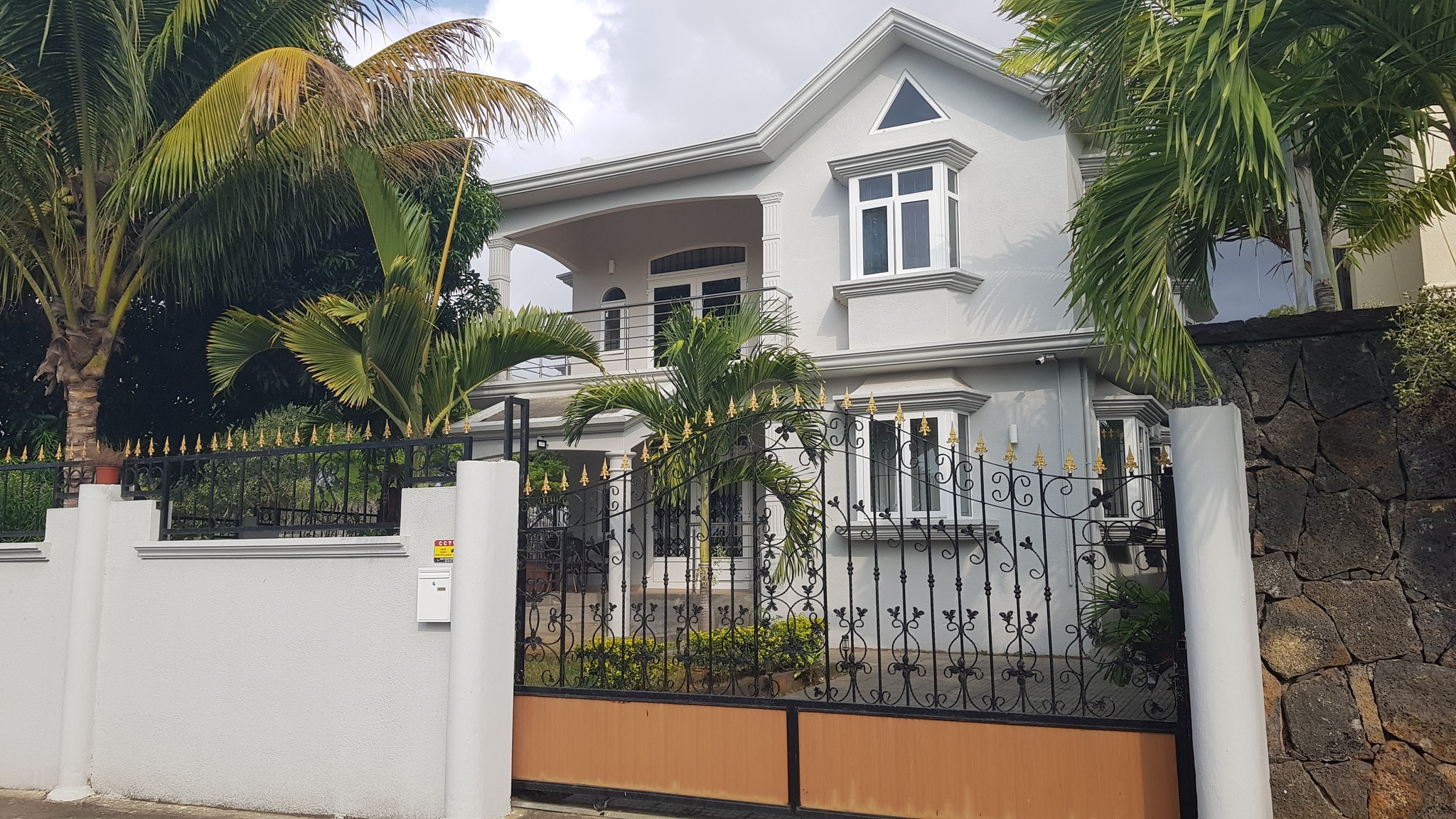 Maison / Villa 3 Chambre(s) en location à Trou aux Biches, nord, île Maurice – LexpressProperty.com | 768138 | Ref01