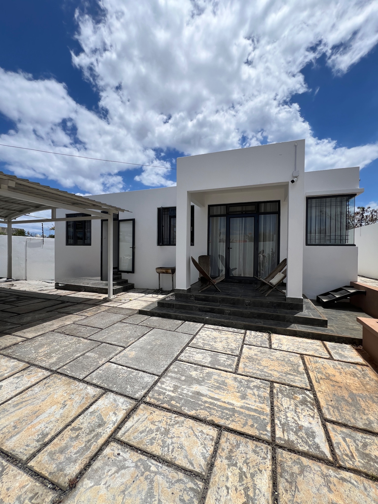 Maison / Villa 3 Chambre(s) en location à Albion, ouest, île Maurice – LexpressProperty.com | 769318 | Ref01