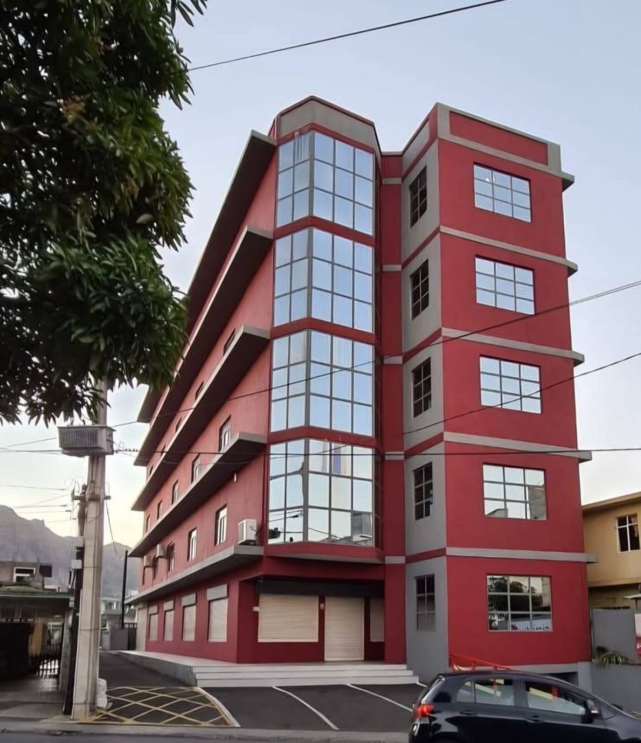 Local commercial location à Quatre Bornes, centre, île Maurice – LexpressProperty.com | 770442 | Ref01