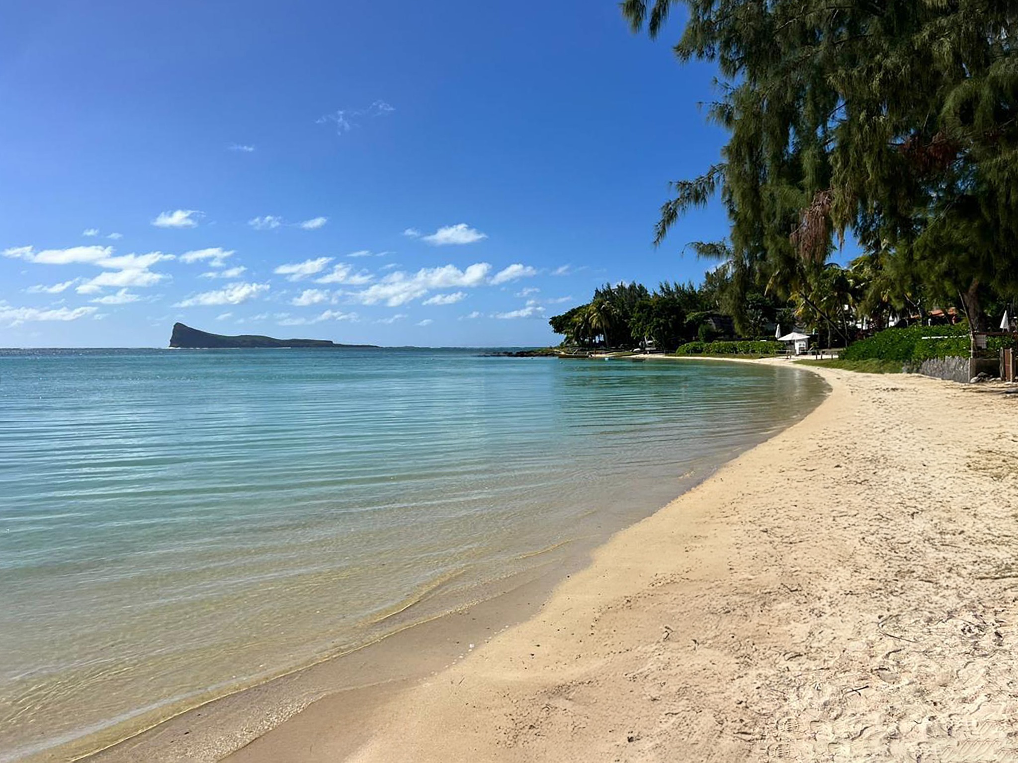 Residential land of 1302 m2 for sale in Péreybère, north, Mauritius – LexpressProperty.com | 765483 | Ref01