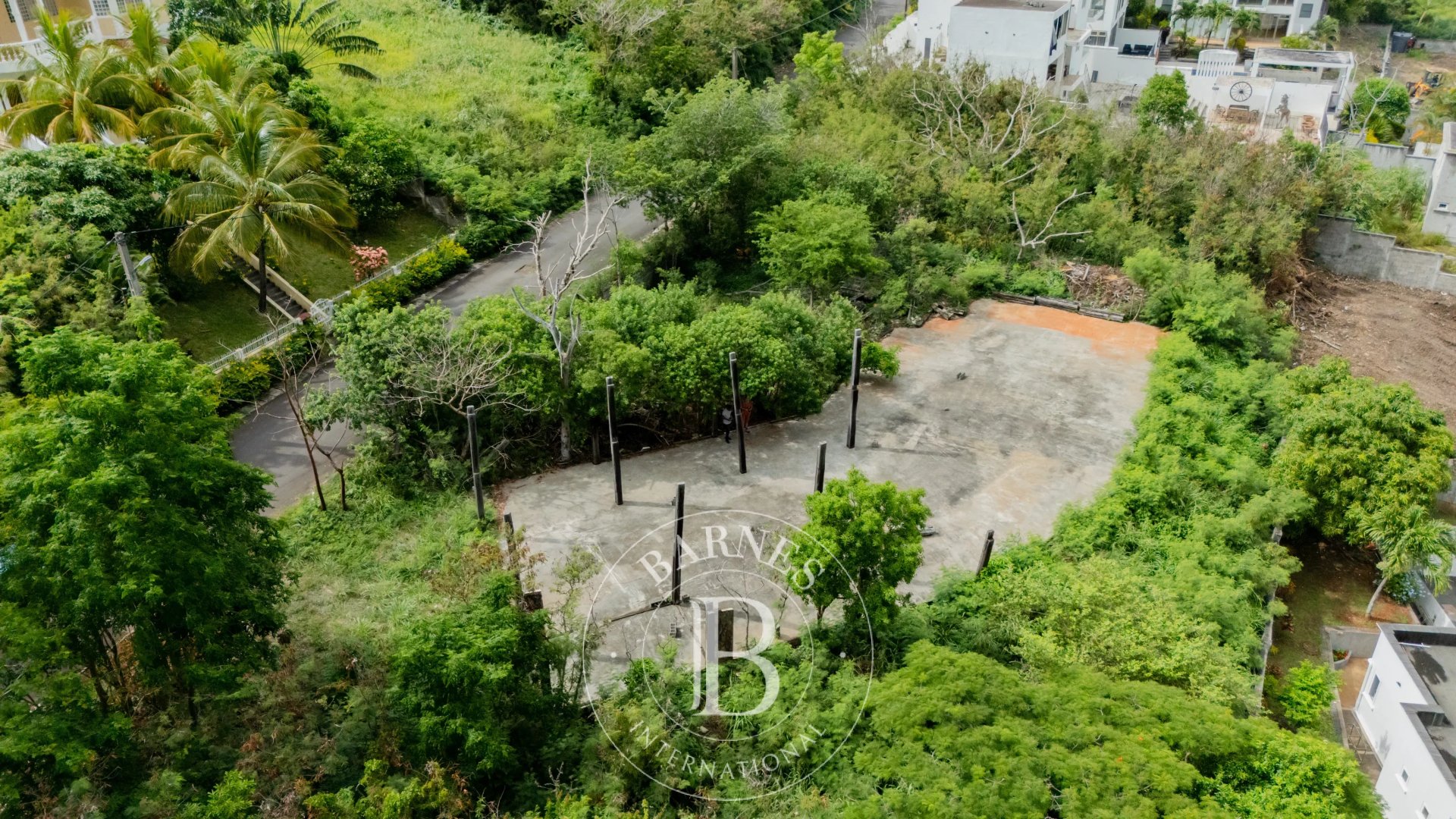 Residential land of 1292 m2 for sale in Pailles, center, Mauritius – LexpressProperty.com | 749474 | Ref01