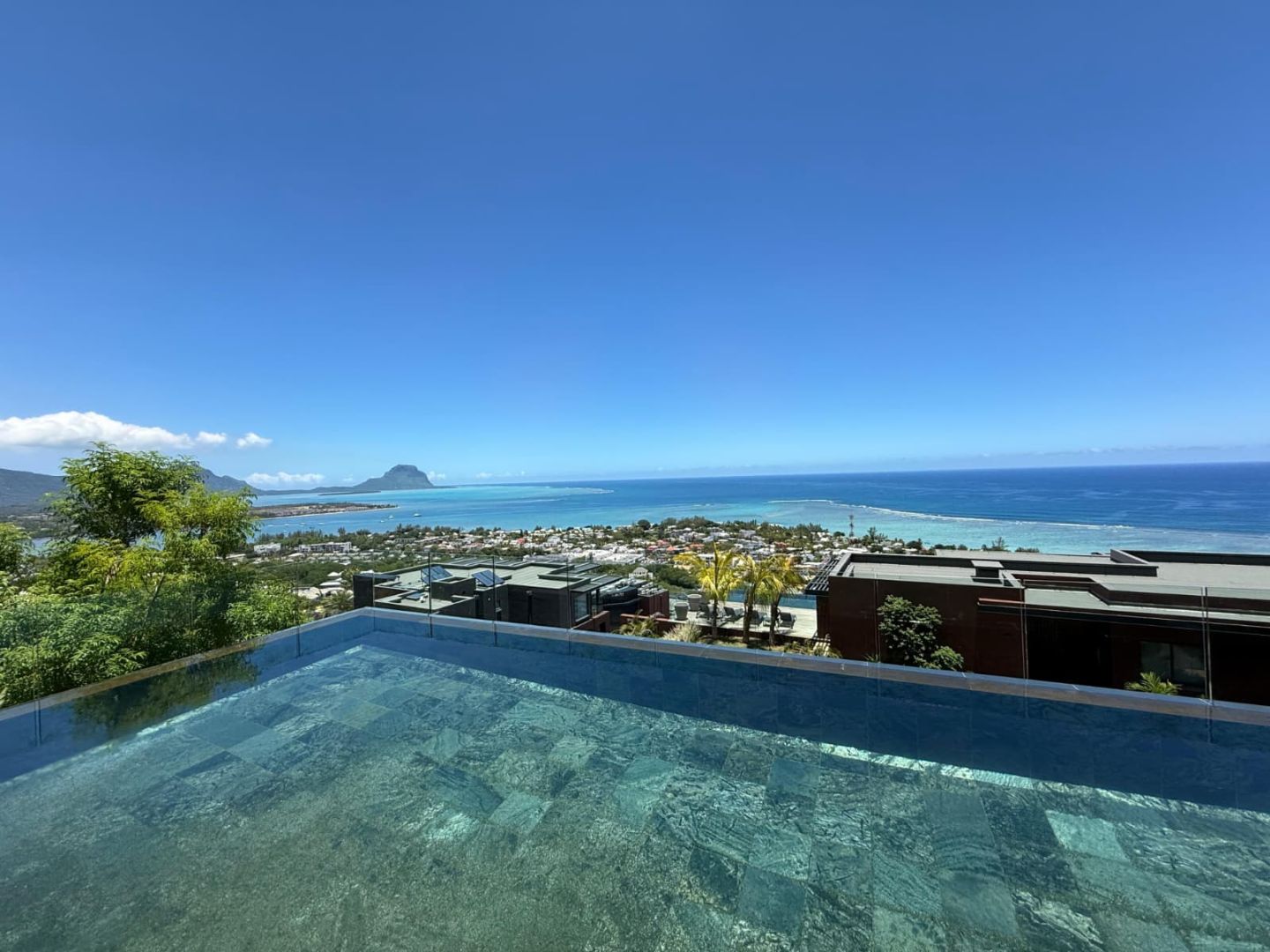 Maison / Villa 6 Chambre(s) en vente à Black River, ouest, île Maurice – LexpressProperty.com | 750274 | Ref01