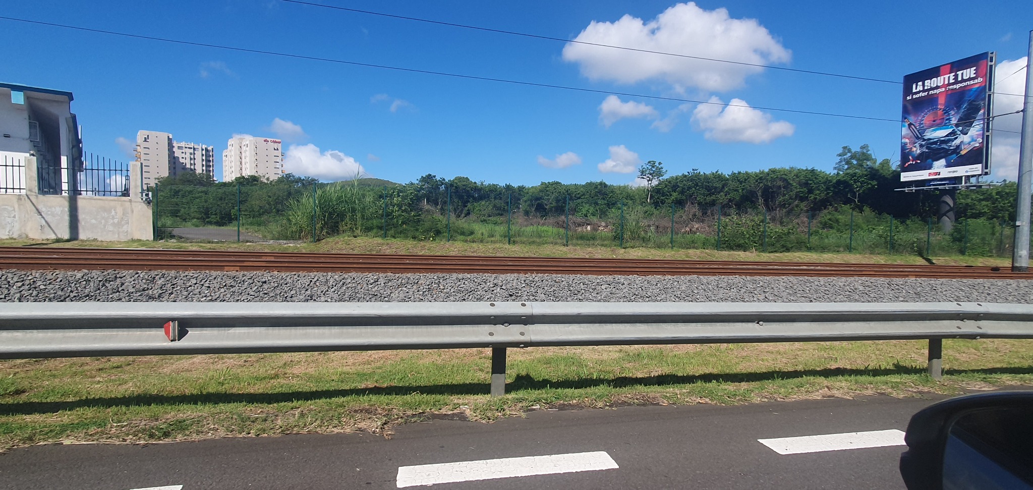 Commercial land of 1857.1828 m² for sale in Phoenix, center, Mauritius – LexpressProperty.com | 774775 | Ref01