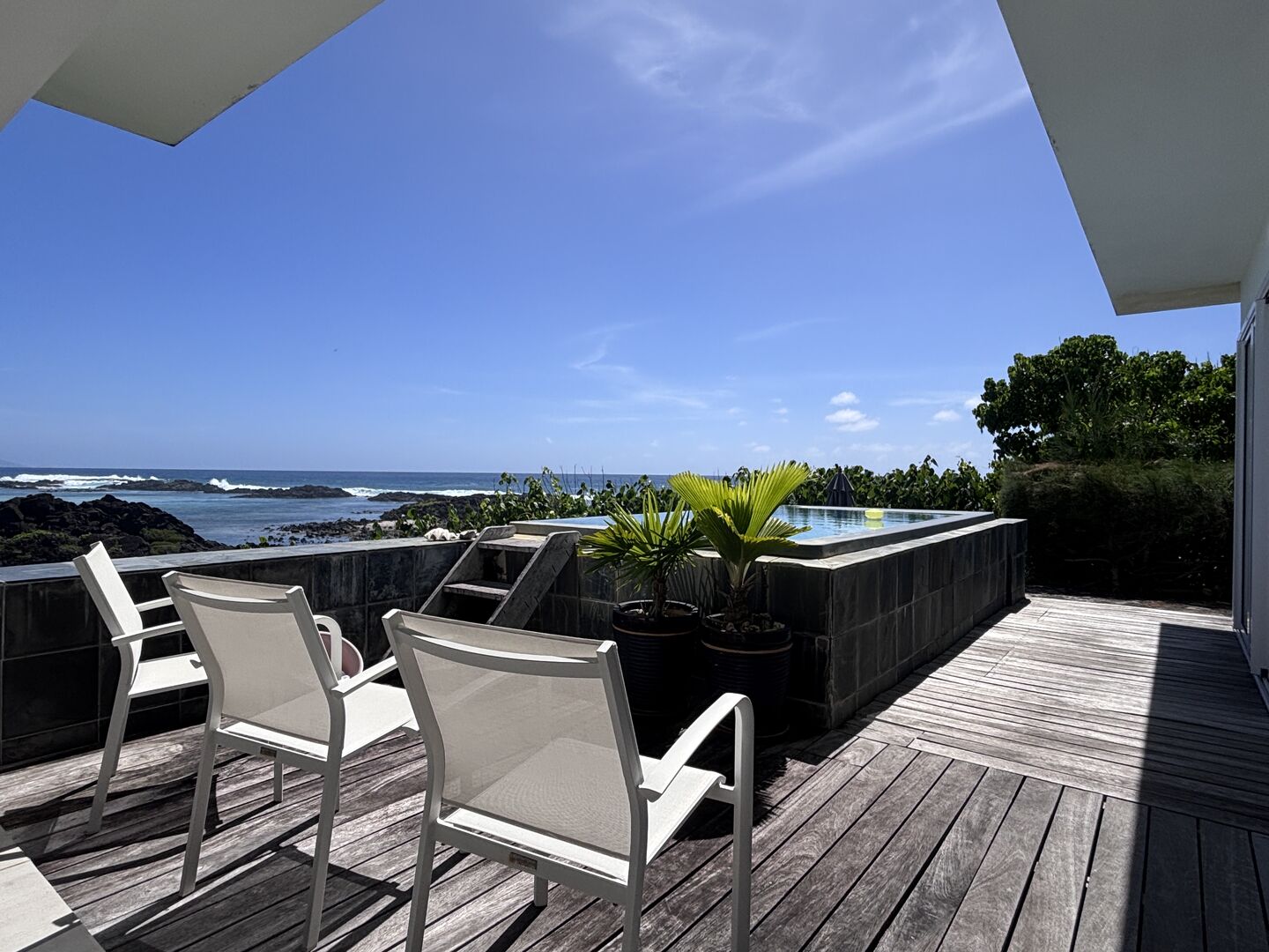 House / Villa of 4 bedrooms for rent in Roches Noires, north, Mauritius – LexpressProperty.com | 775118 | Ref01
